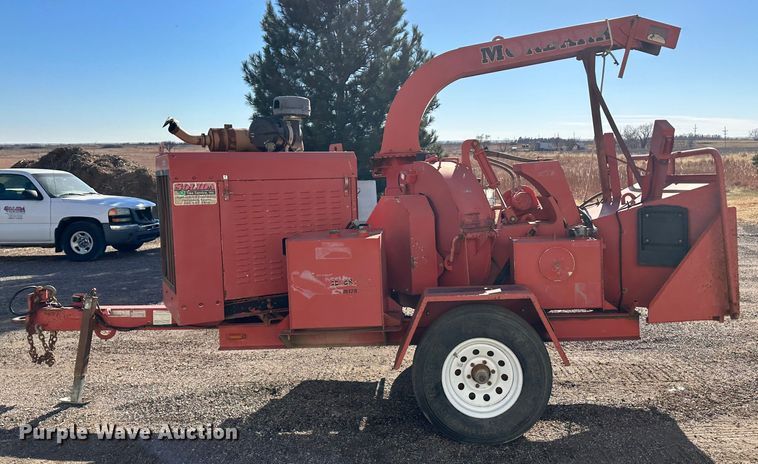 image for item JD9781 2009 Morbark M12D  wood chipper