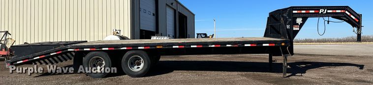 image for item JD9782 2009 PJ FD252  flatbed trailer