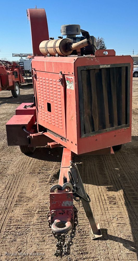 image for item JD9783 2009 Morbark  wood chipper