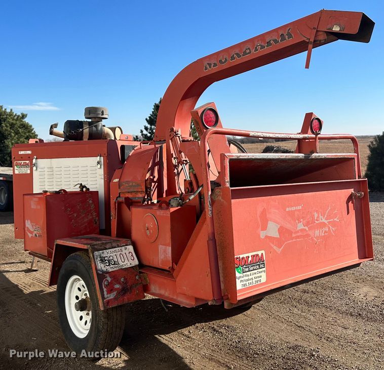 image for item JD9783 2009 Morbark  wood chipper