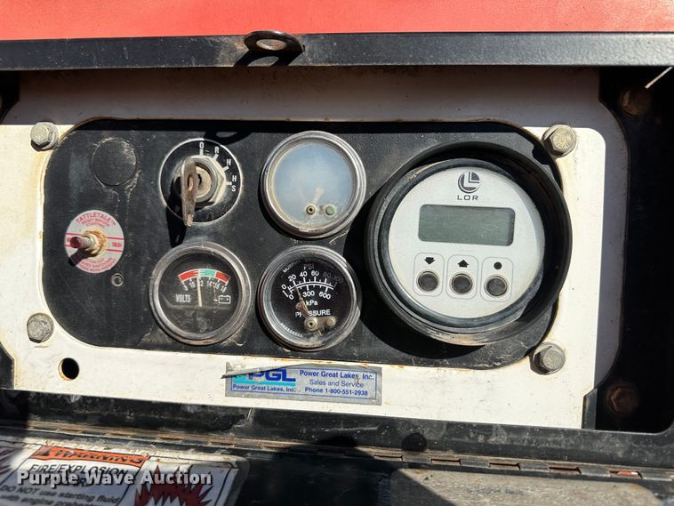 image for item JD9783 2009 Morbark  wood chipper