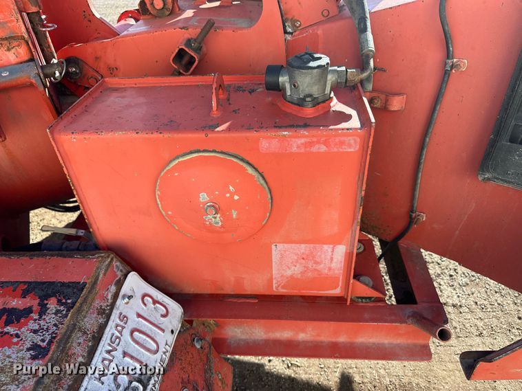 image for item JD9783 2009 Morbark  wood chipper