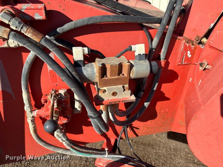 image for item JD9783 2009 Morbark  wood chipper