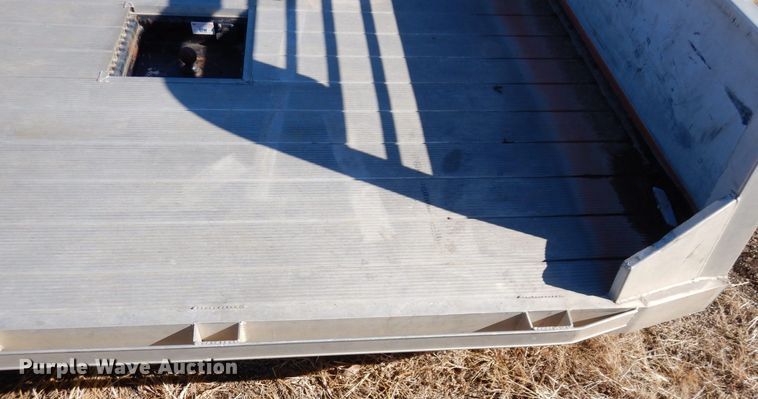 image for item JK9077 Cm Truck Beds ALSK-30946034SD  flatbed