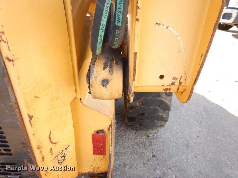 image for item JK9085 2007 John Deere 325  skid steer loader