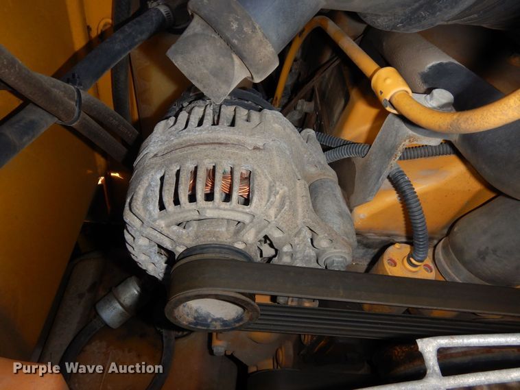 image for item JK9085 2007 John Deere 325  skid steer loader