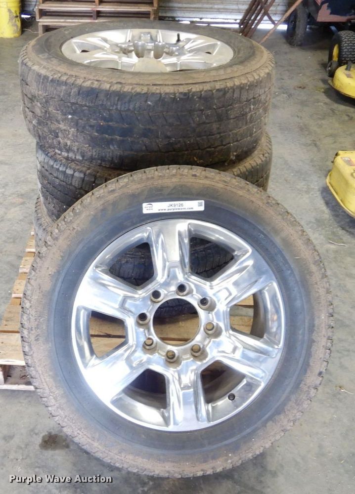 image for item JK9126 (4) LT265/60R20 Goodyear Wrangler SR-A