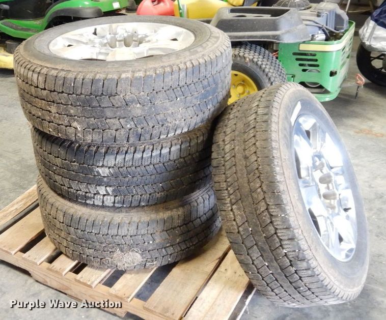 image for item JK9126 (4) LT265/60R20 Goodyear Wrangler SR-A