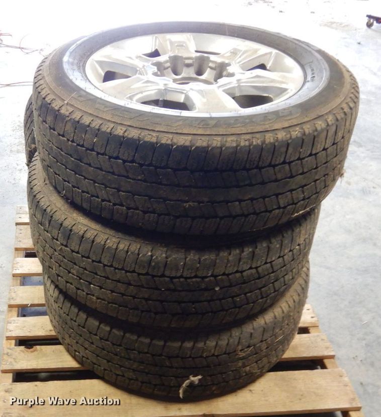 image for item JK9126 (4) LT265/60R20 Goodyear Wrangler SR-A