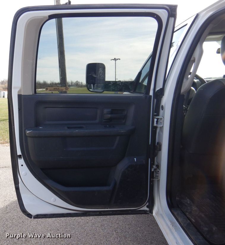 image for item JL9765 2011 Dodge  Ram 5500HD  Crew Cab utility / service truck