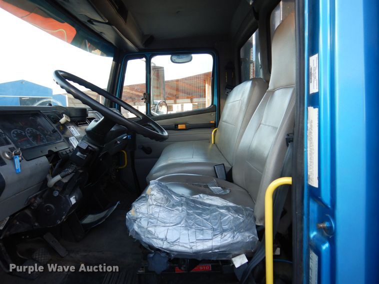 image for item JL9769 2004 Freightliner FL80  flatbed truck