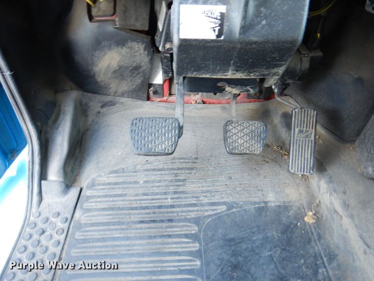 image for item JL9769 2004 Freightliner FL80  flatbed truck