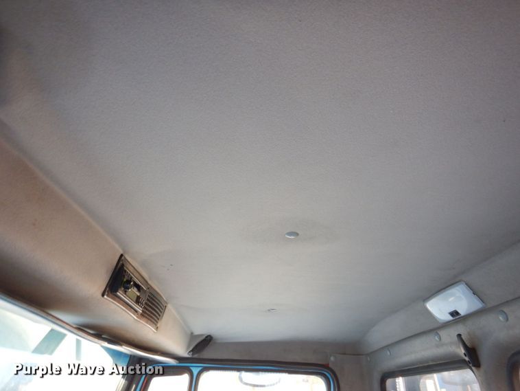 image for item JL9769 2004 Freightliner FL80  flatbed truck