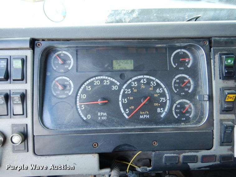 image for item JL9769 2004 Freightliner FL80  flatbed truck