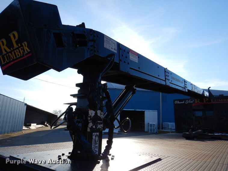 image for item JL9769 2004 Freightliner FL80  flatbed truck