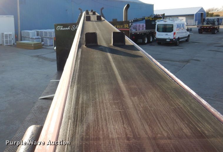 image for item JL9769 2004 Freightliner FL80  flatbed truck