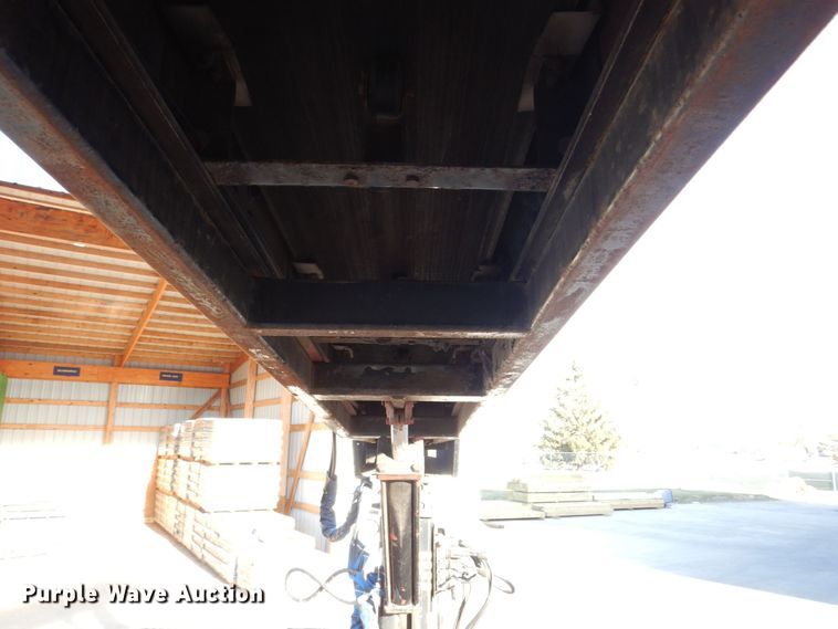 image for item JL9769 2004 Freightliner FL80  flatbed truck