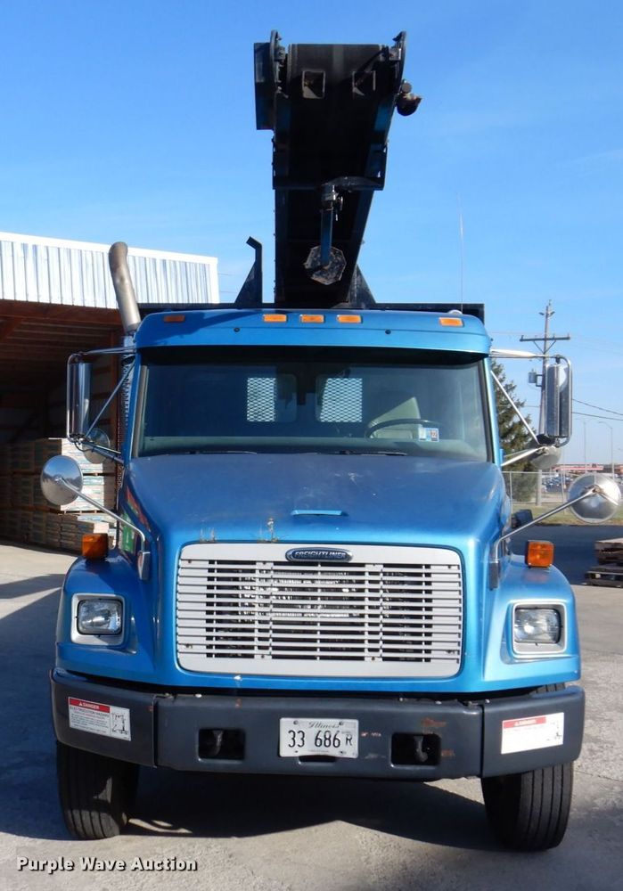 image for item JL9770 2004 Freightliner FL80  flatbed truck