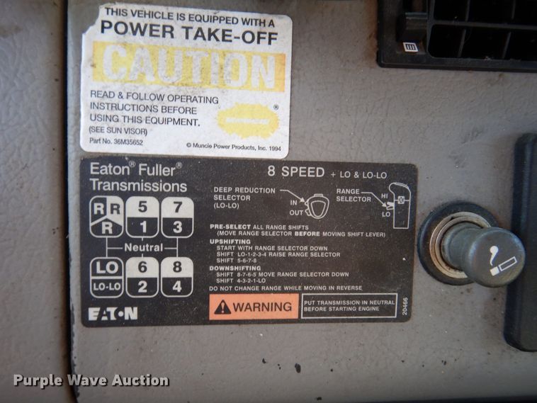 image for item JL9770 2004 Freightliner FL80  flatbed truck