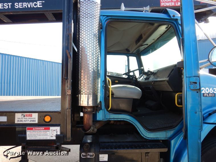 image for item JL9770 2004 Freightliner FL80  flatbed truck