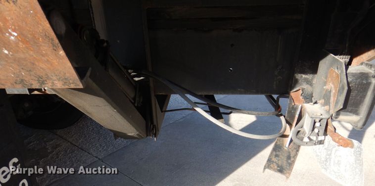 image for item JL9770 2004 Freightliner FL80  flatbed truck