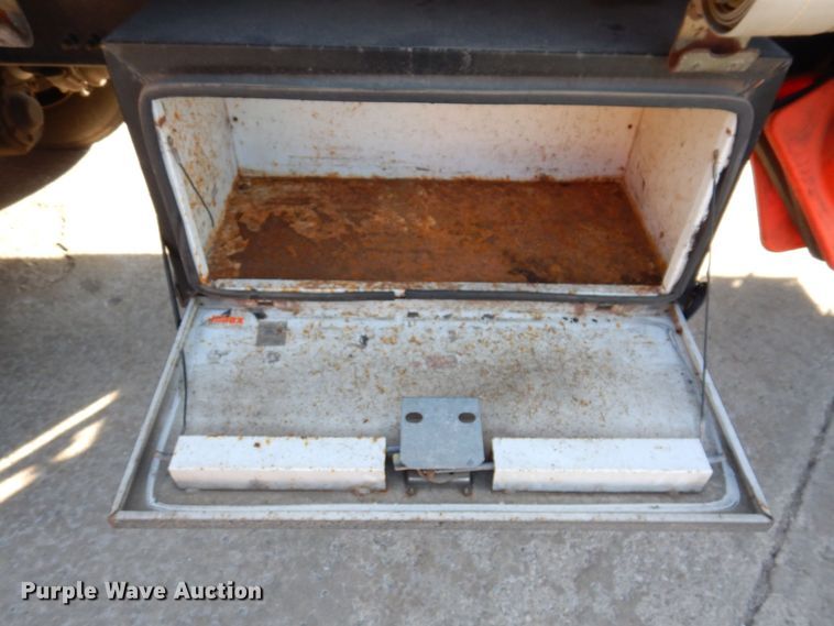 image for item JL9770 2004 Freightliner FL80  flatbed truck