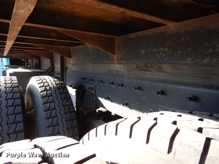 image for item JL9770 2004 Freightliner FL80  flatbed truck