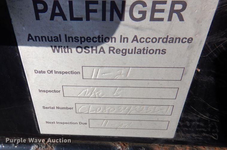 image for item JL9770 2004 Freightliner FL80  flatbed truck