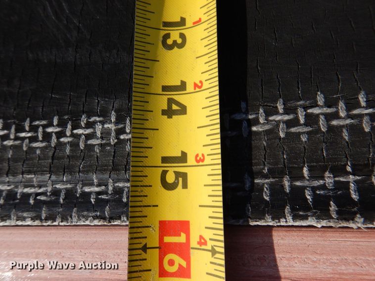 image for item JL9770 2004 Freightliner FL80  flatbed truck