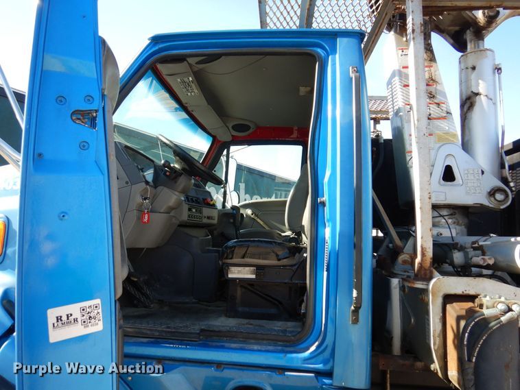 image for item JL9771 2000 Sterling LT9500  crane truck