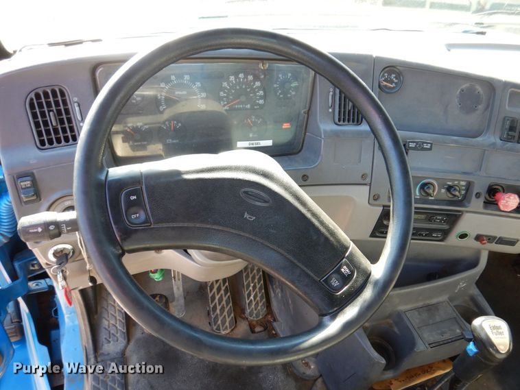 image for item JL9771 2000 Sterling LT9500  crane truck