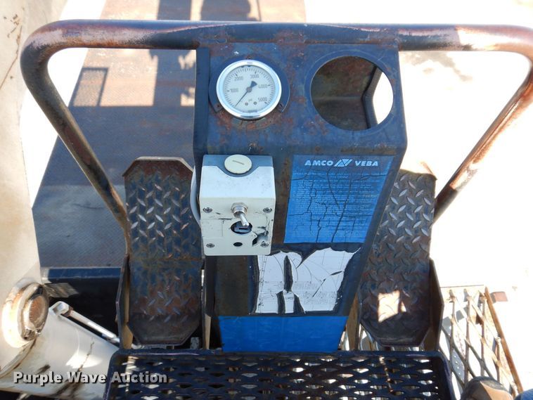 image for item JL9771 2000 Sterling LT9500  crane truck