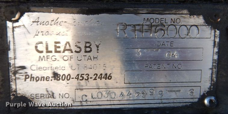 image for item JL9772 1997 International 4700  flatbed truck