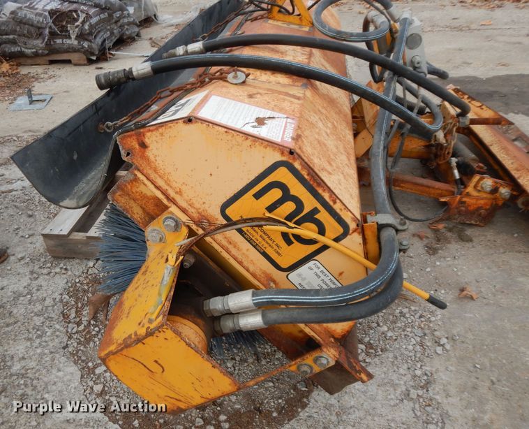 image for item JR9075 MB  84" W skid steer broom