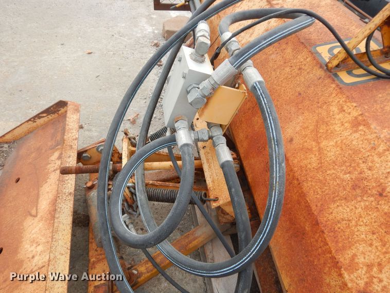 image for item JR9075 MB  84" W skid steer broom