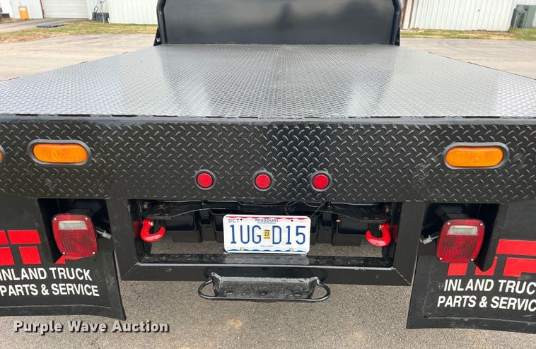 image for item JU9768 2008 Ford F550 Super Duty XL  Crew Cab flatbed truck