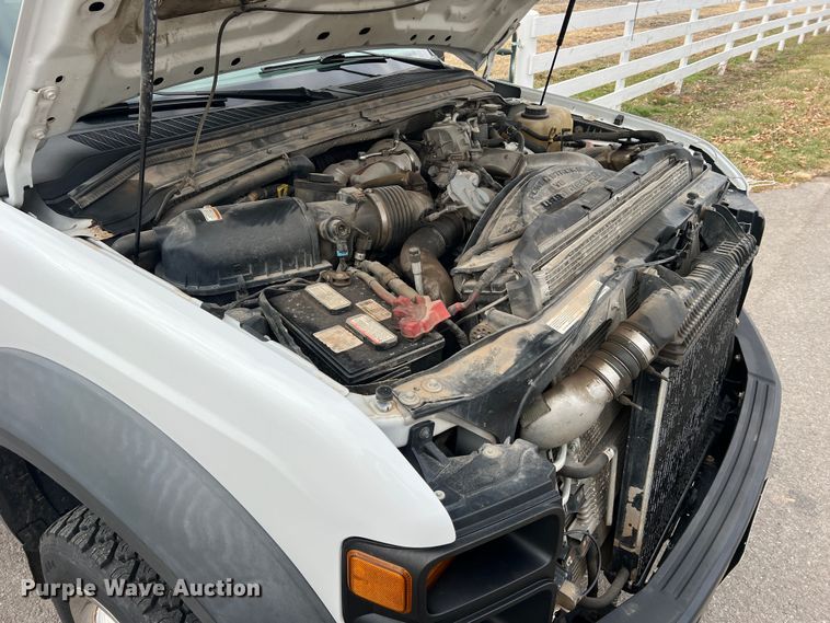 image for item JU9768 2008 Ford F550 Super Duty XL  Crew Cab flatbed truck