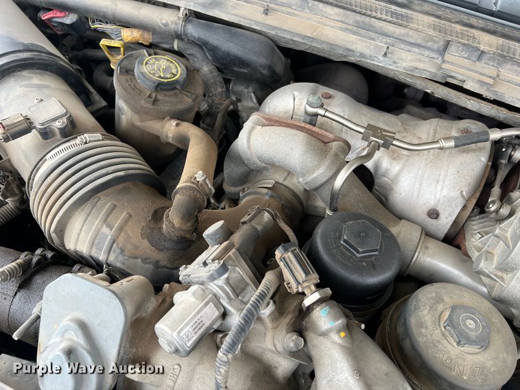 image for item JU9768 2008 Ford F550 Super Duty XL  Crew Cab flatbed truck