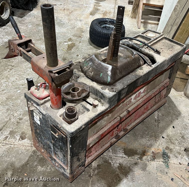 image for item JU9769 Coats 40-40SA  tire machine