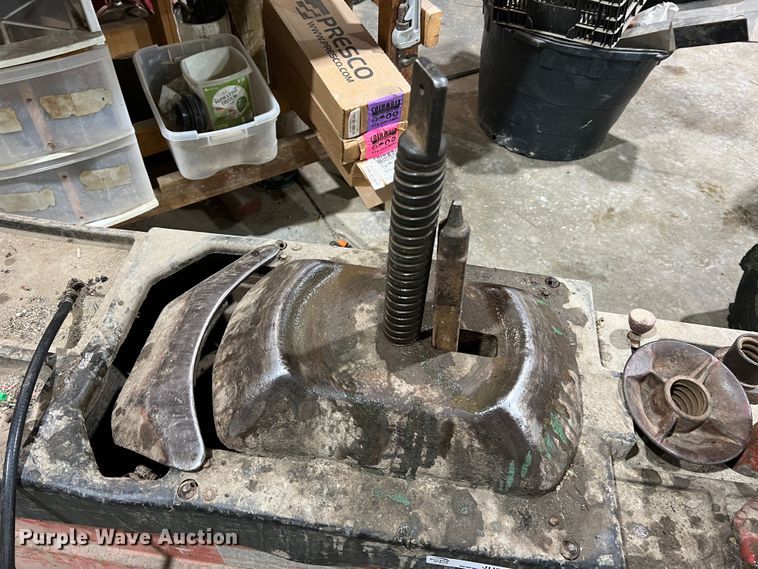 image for item JU9769 Coats 40-40SA  tire machine