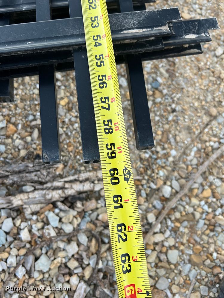 image for item JU9803 Aluminum fencing materials