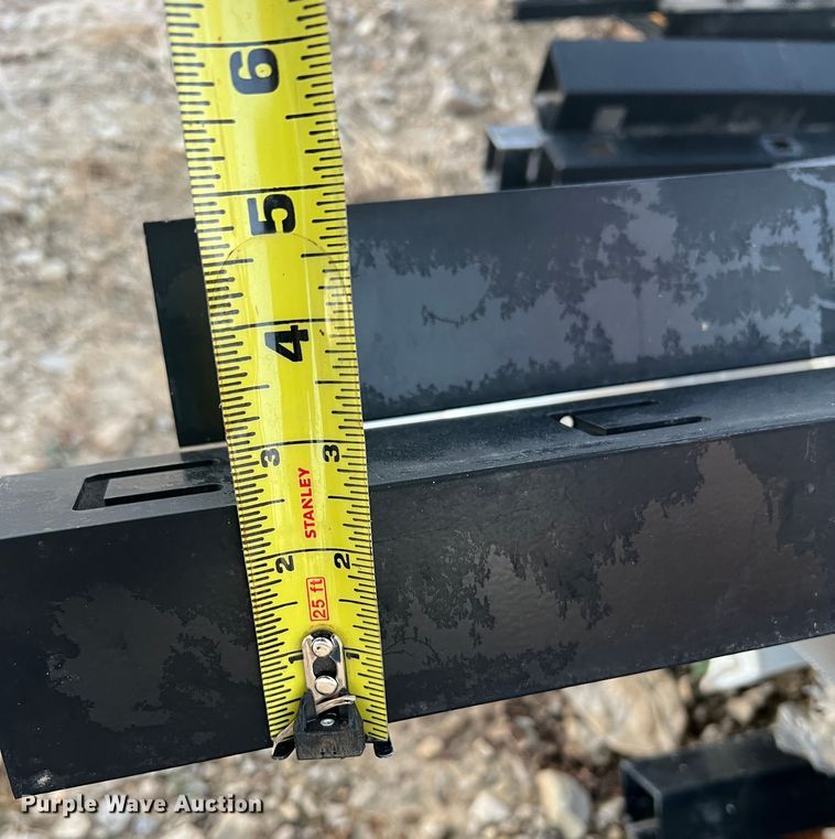 image for item JU9803 Aluminum fencing materials