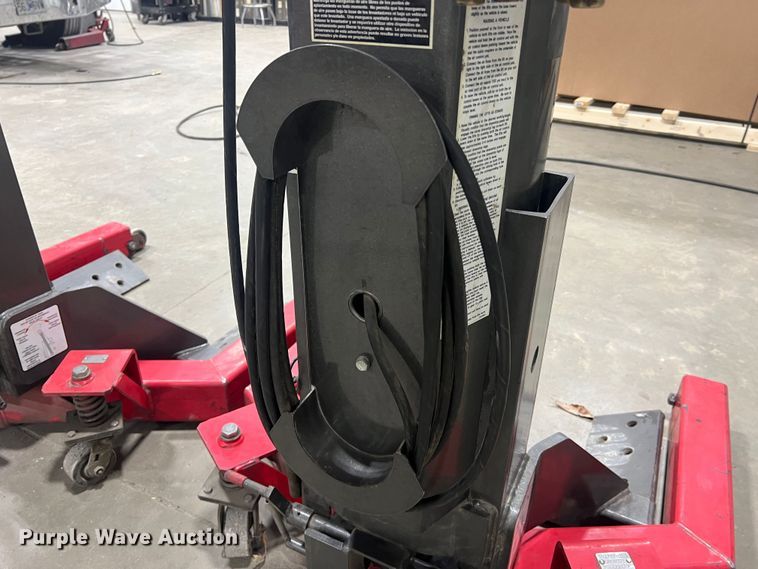 image for item JU9849 (2) Gray WL-20 wheel lift systems