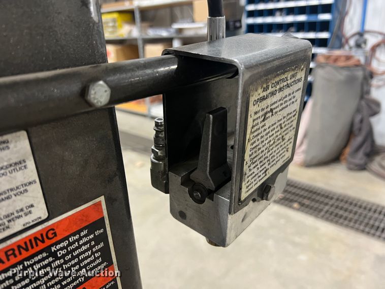 image for item JU9849 (2) Gray WL-20 wheel lift systems