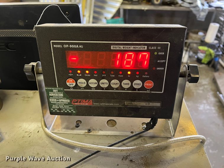 image for item JU9851 Optima OP-900A-01  scale