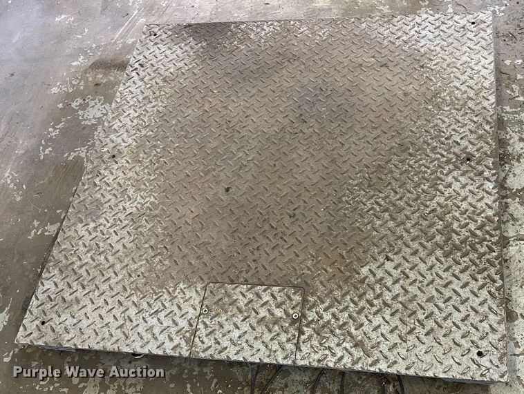 image for item JU9852 Storm 205  scale