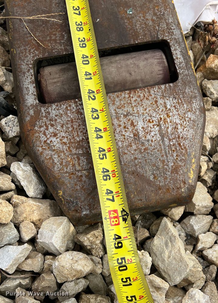 image for item JU9853 Yale MPE060LFN24T2748  pallet jack