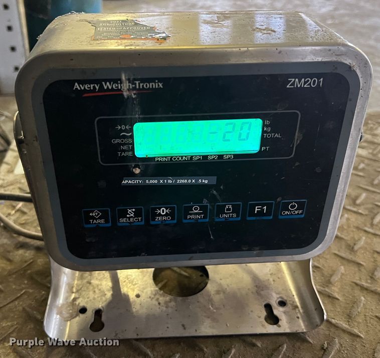 image for item JU9854 Avery Weigh-tronix ZM201-SD2  scale