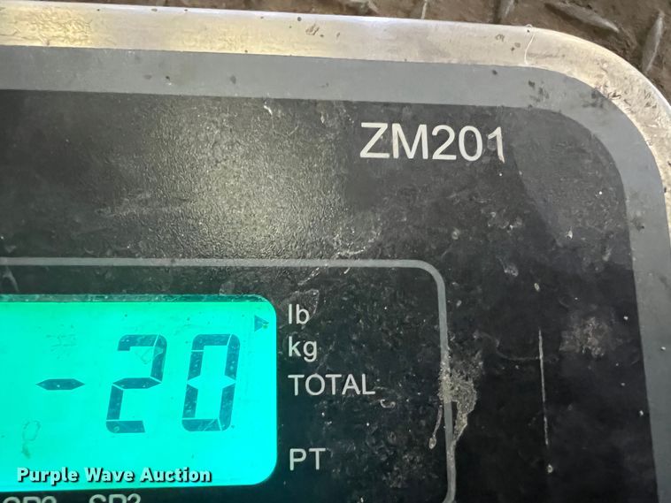 image for item JU9854 Avery Weigh-tronix ZM201-SD2  scale