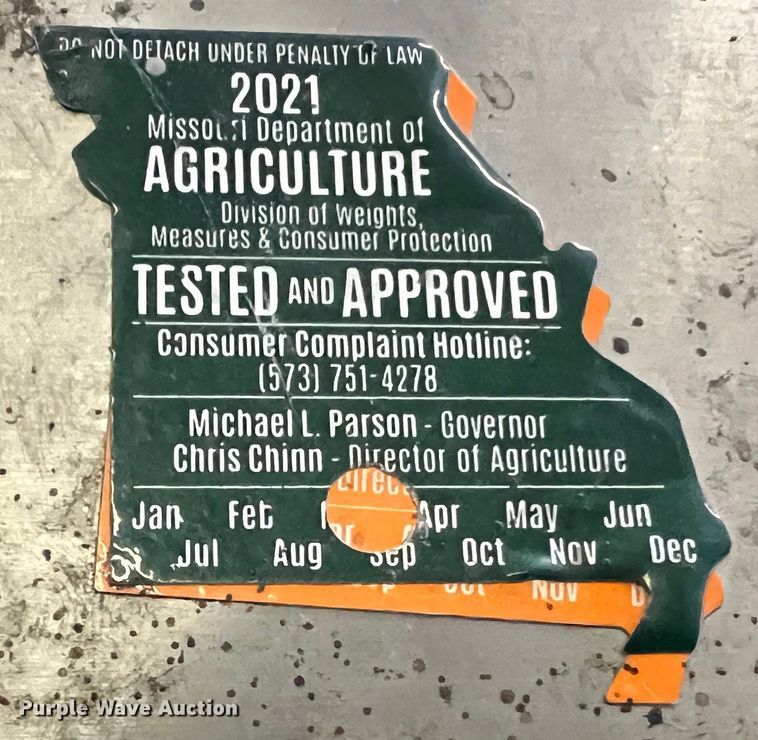 image for item JU9854 Avery Weigh-tronix ZM201-SD2  scale